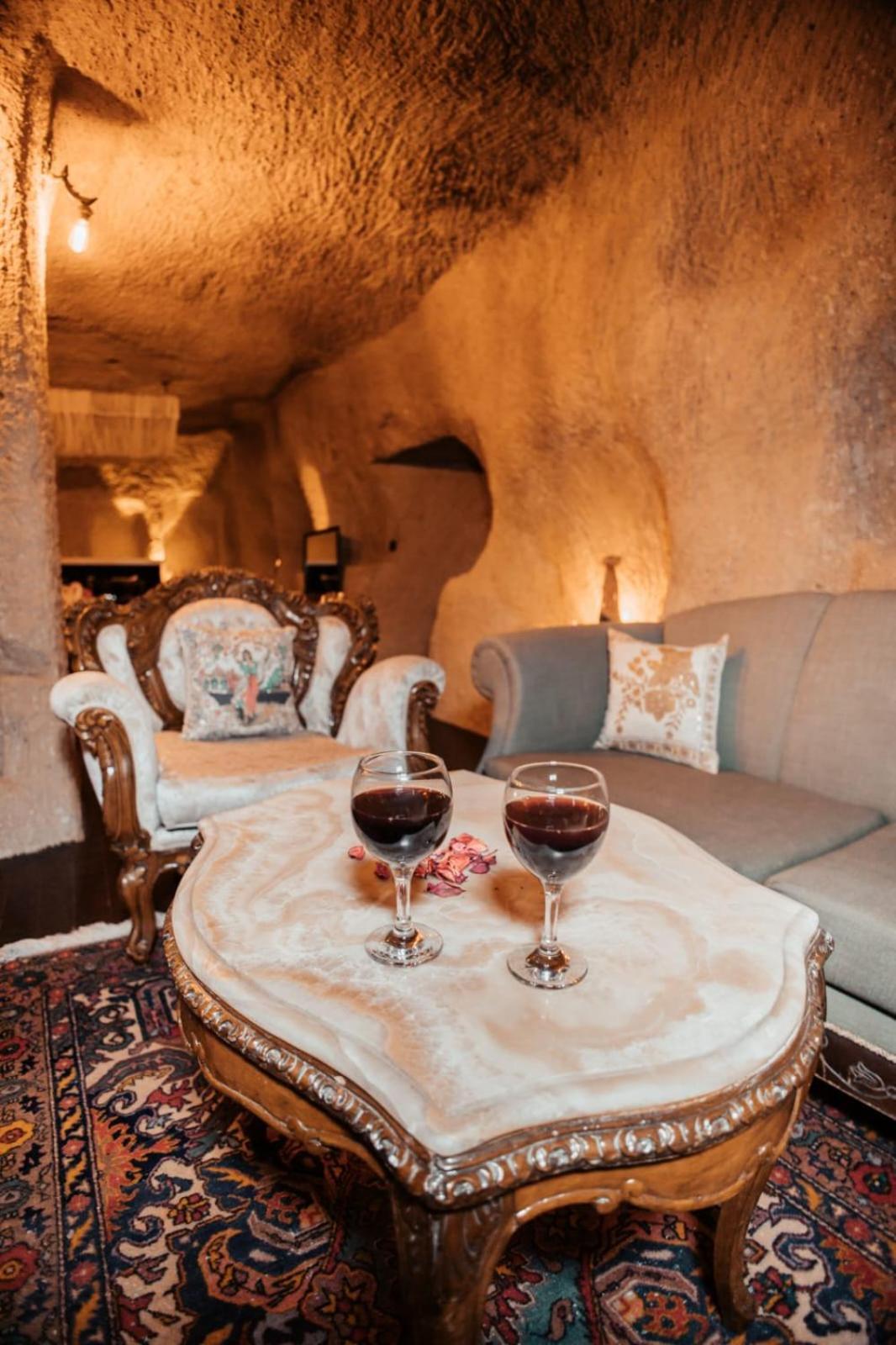 7 Oda Kapadokya Cave Hotel 어굽 외부 사진